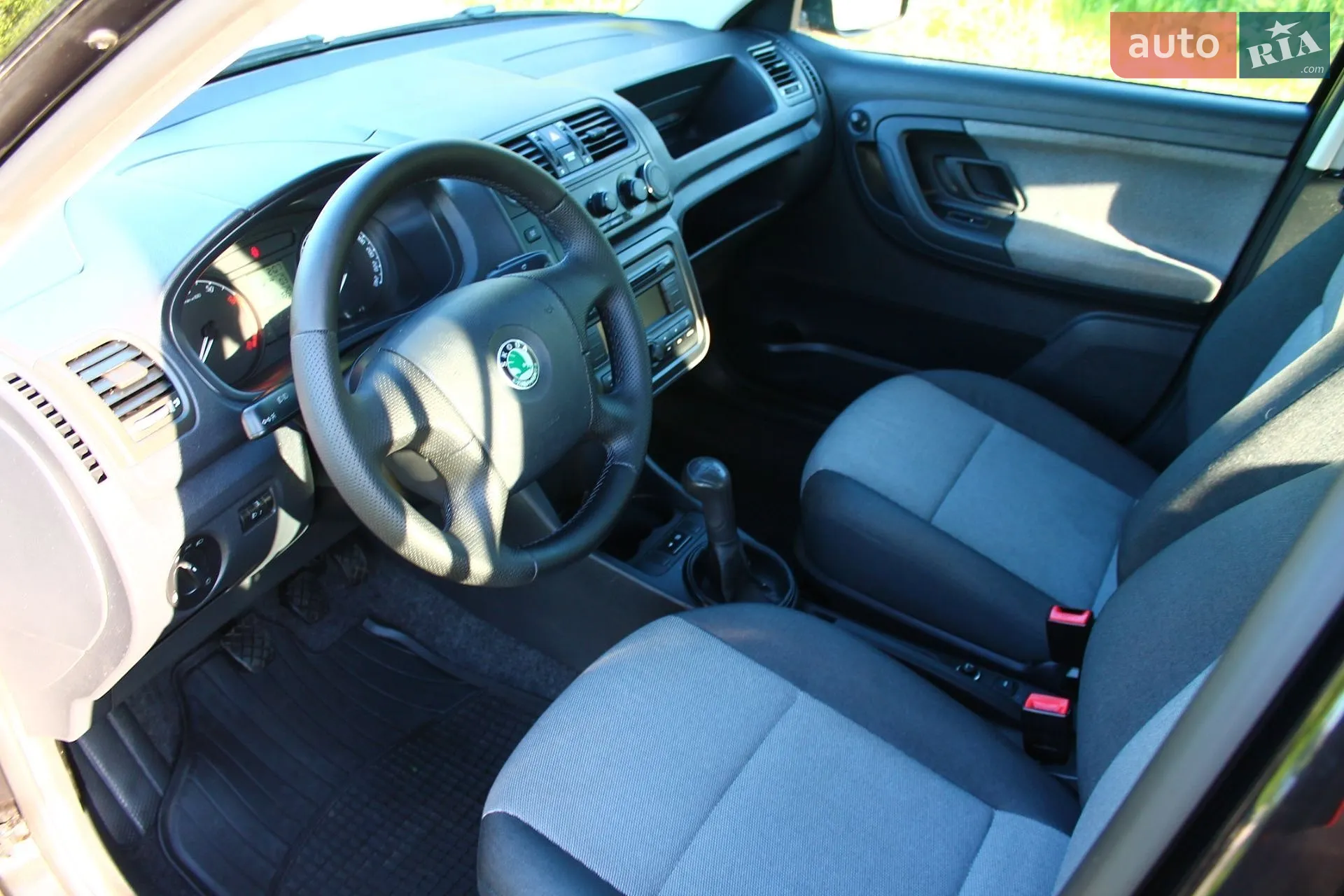 2010 Skoda Fabia - мініатюра 37