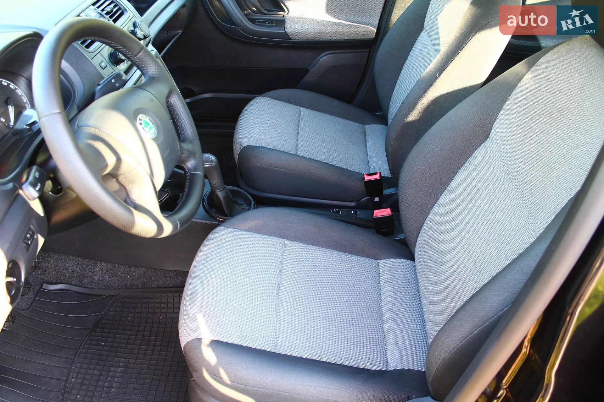 2010 Skoda Fabia - мініатюра 42