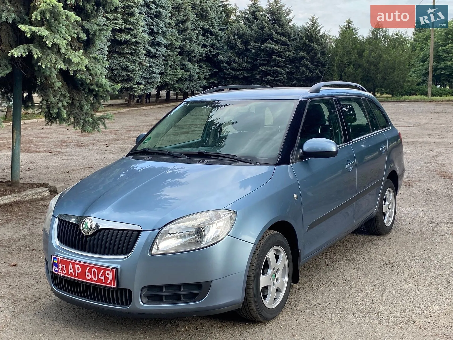 2010 Skoda Fabia - мініатюра 2