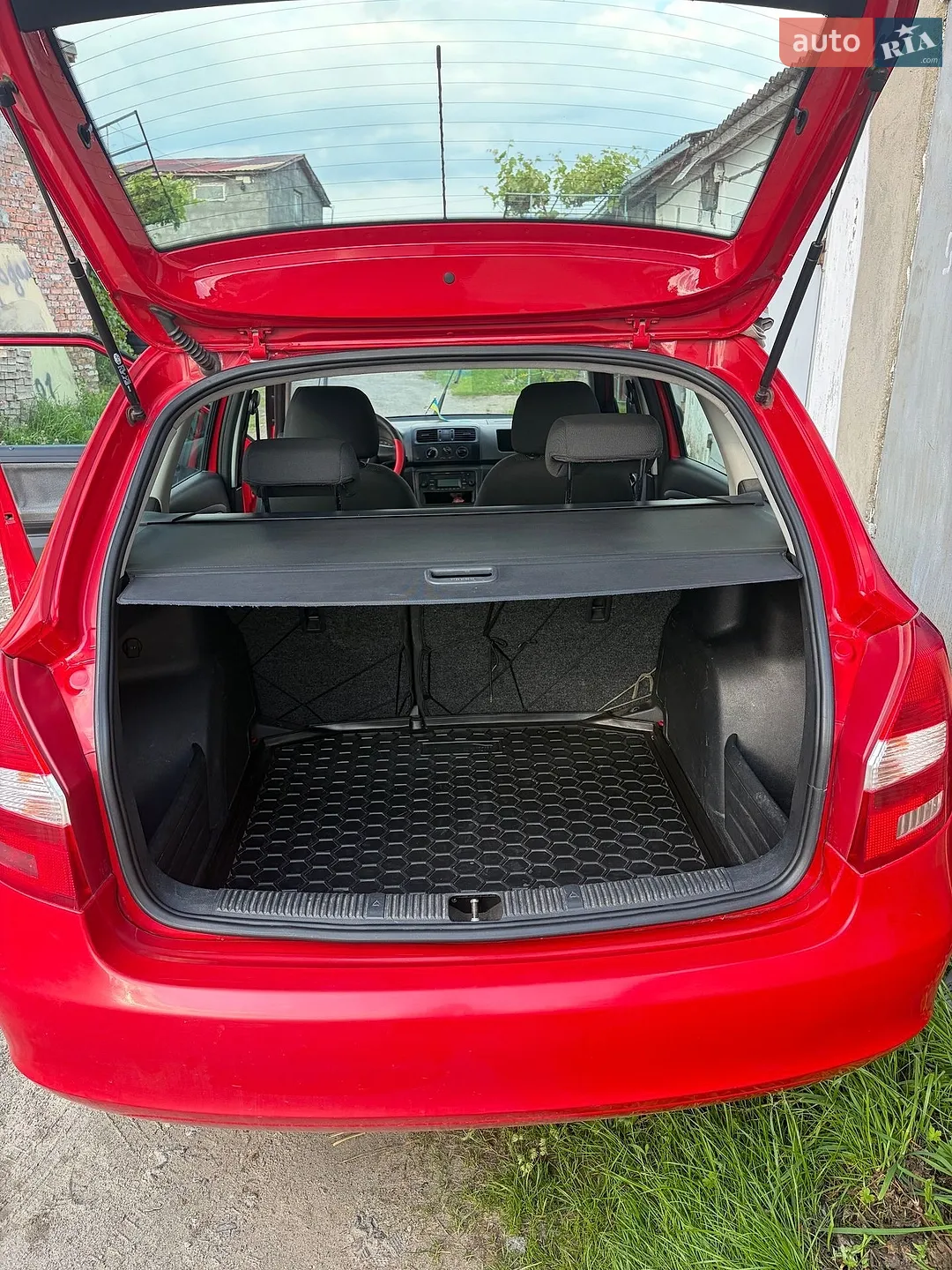 2012 Skoda Fabia - мініатюра 10