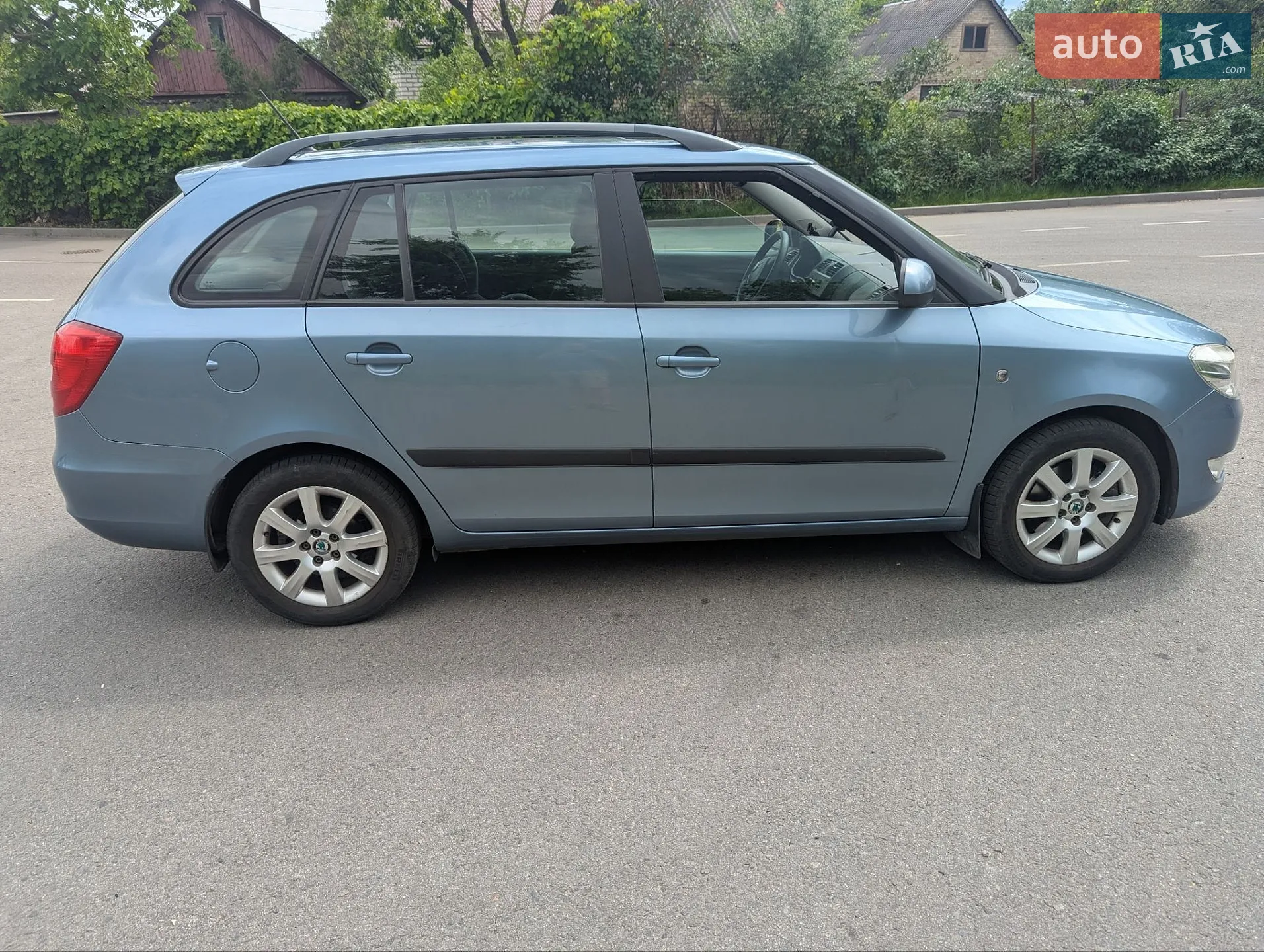 2011 Skoda Fabia - мініатюра 5