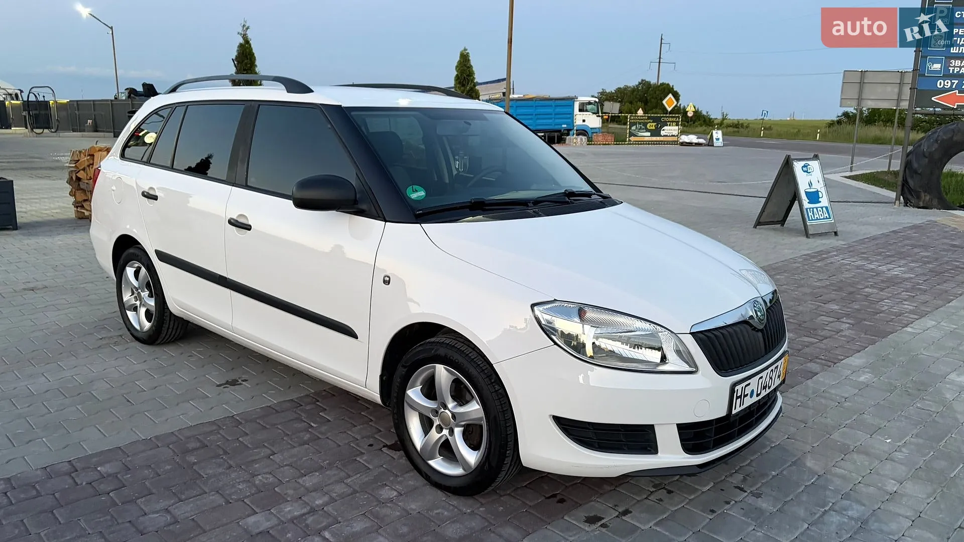 2012 Skoda Fabia - мініатюра 10