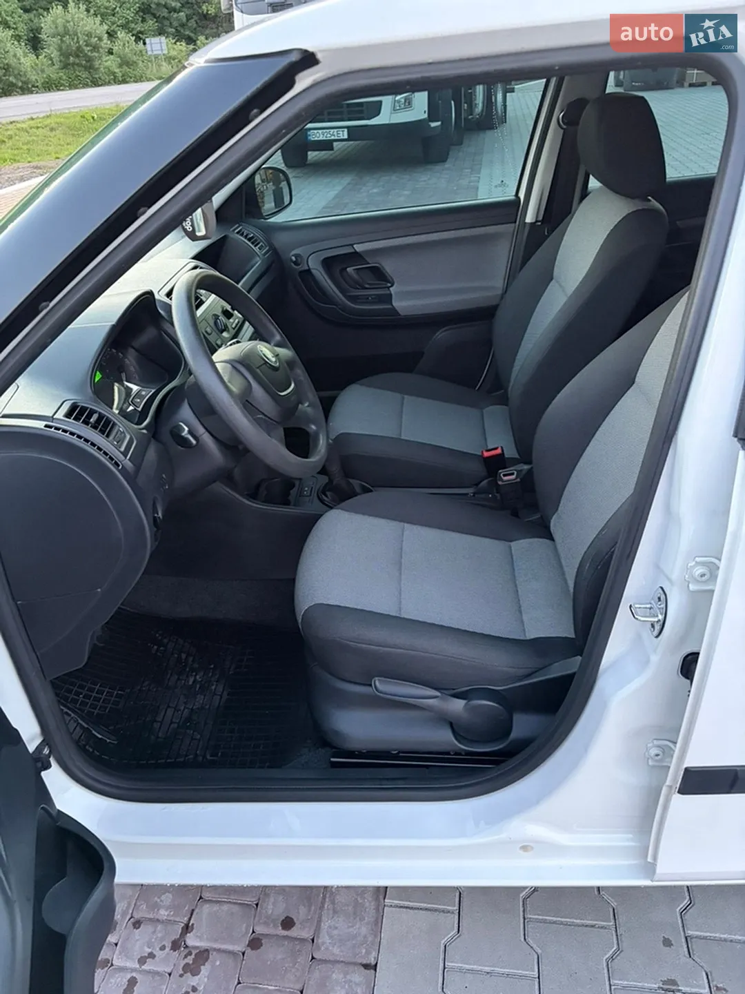2012 Skoda Fabia - мініатюра 14