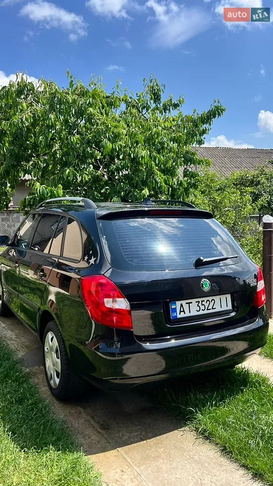 2010 Skoda Fabia - мініатюра 9
