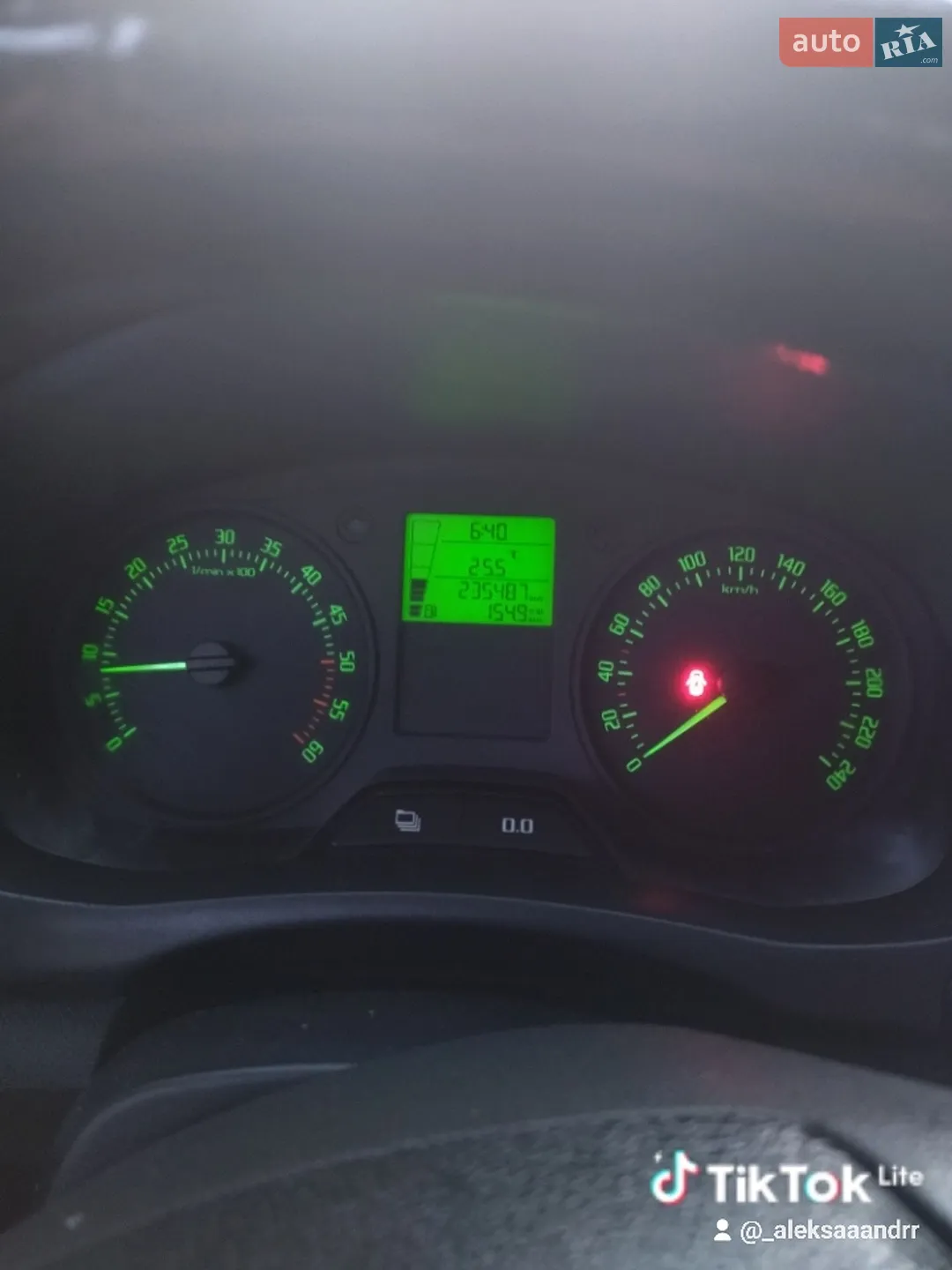 2010 Skoda Fabia - мініатюра 10