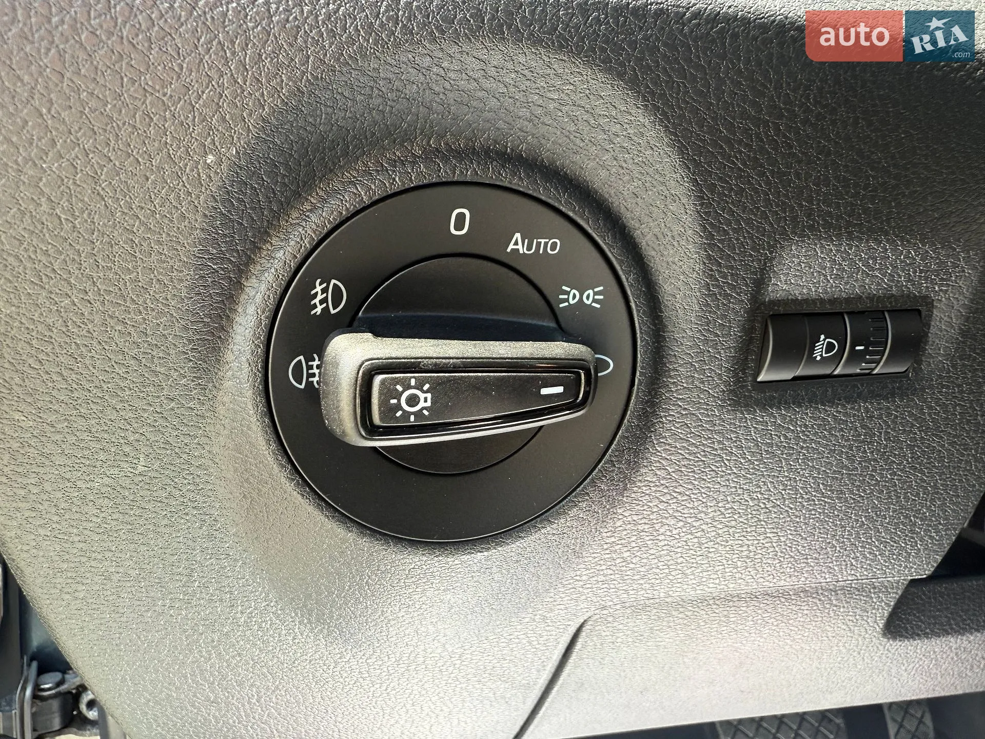 2015 Skoda Fabia - мініатюра 26