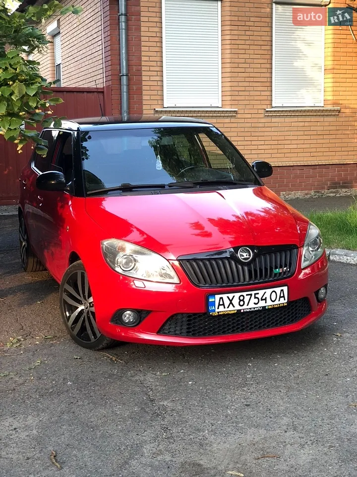 2011 Skoda Fabia - мініатюра 14