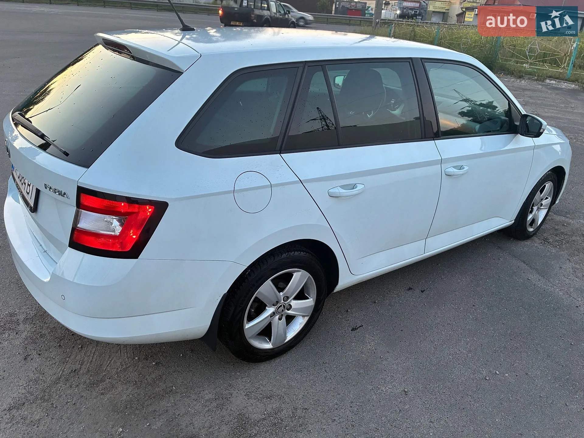2016 Skoda Fabia - мініатюра 3