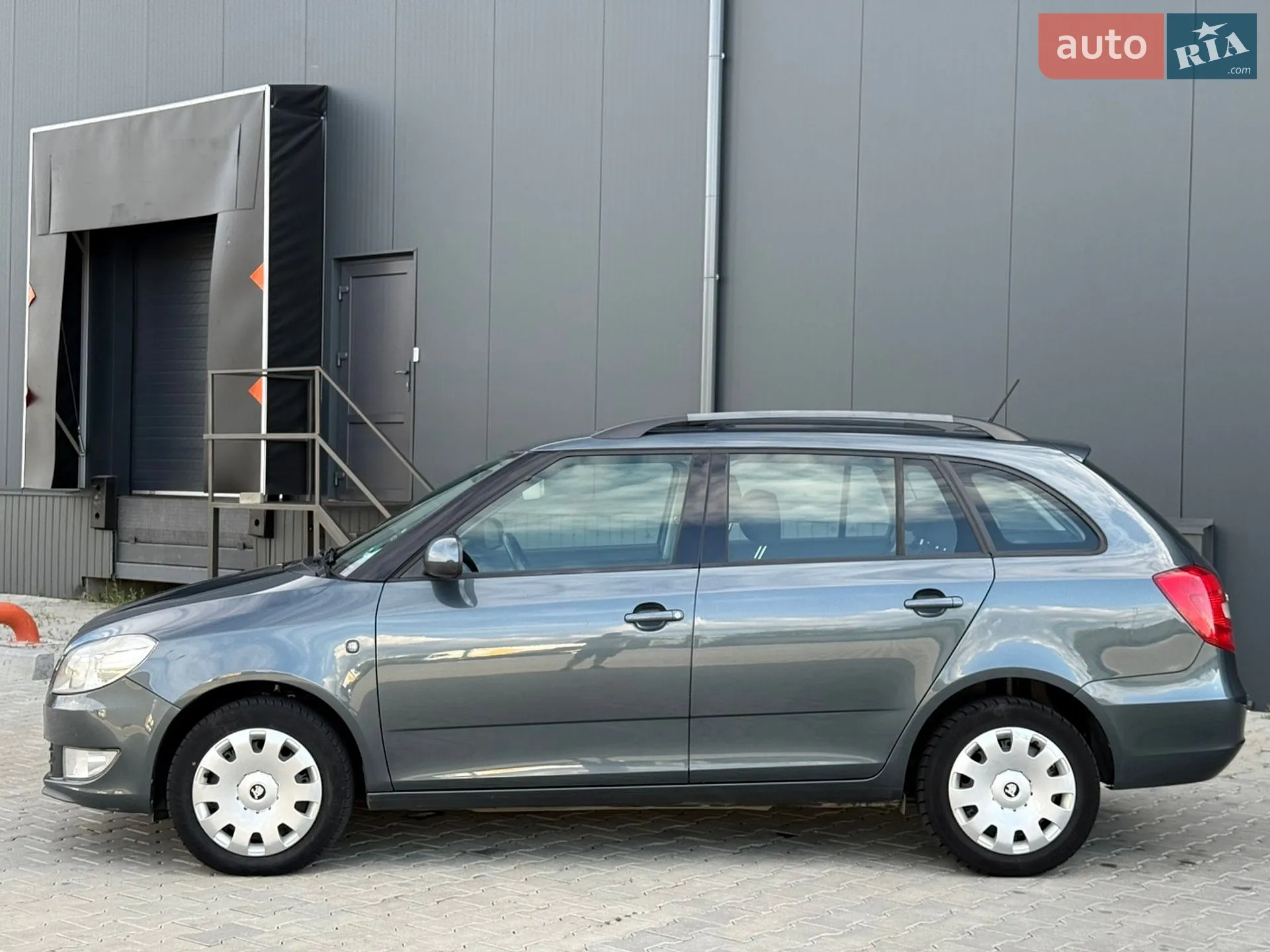 2013 Skoda Fabia - мініатюра 2