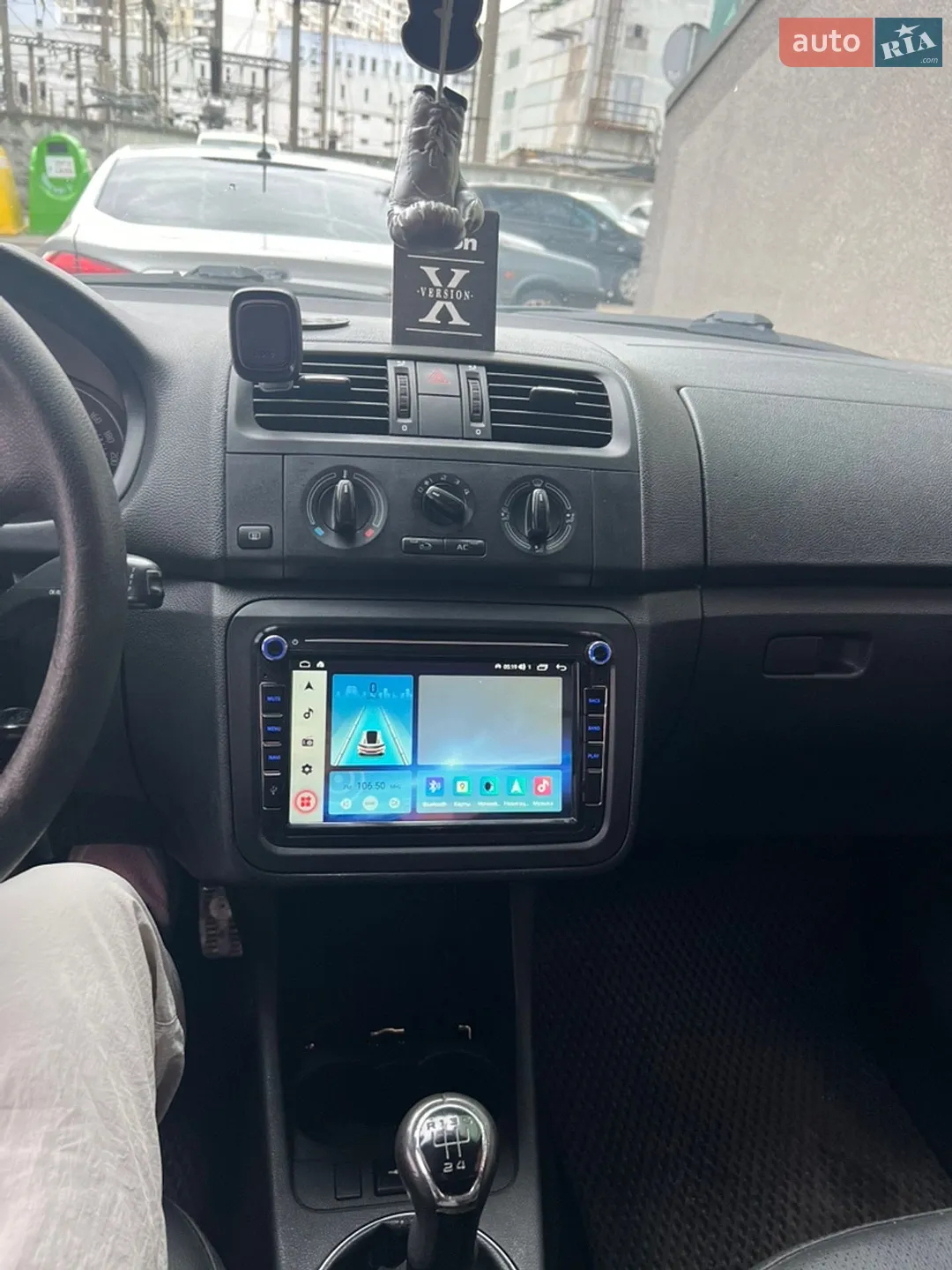 2011 Skoda Fabia - мініатюра 6