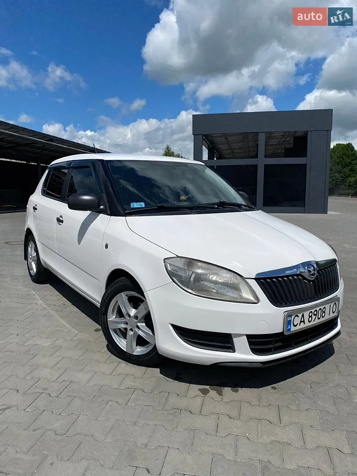 2013 Skoda Fabia - мініатюра 14