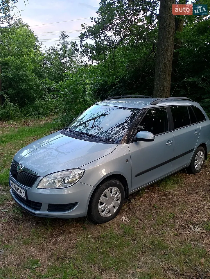 2011 Skoda Fabia - мініатюра 13