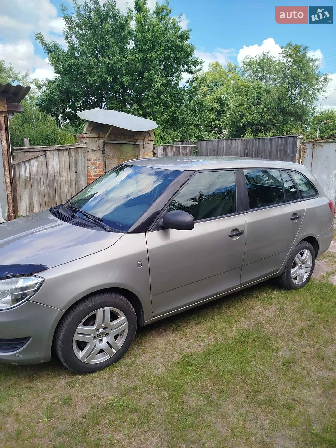 2010 Skoda Fabia - мініатюра 3