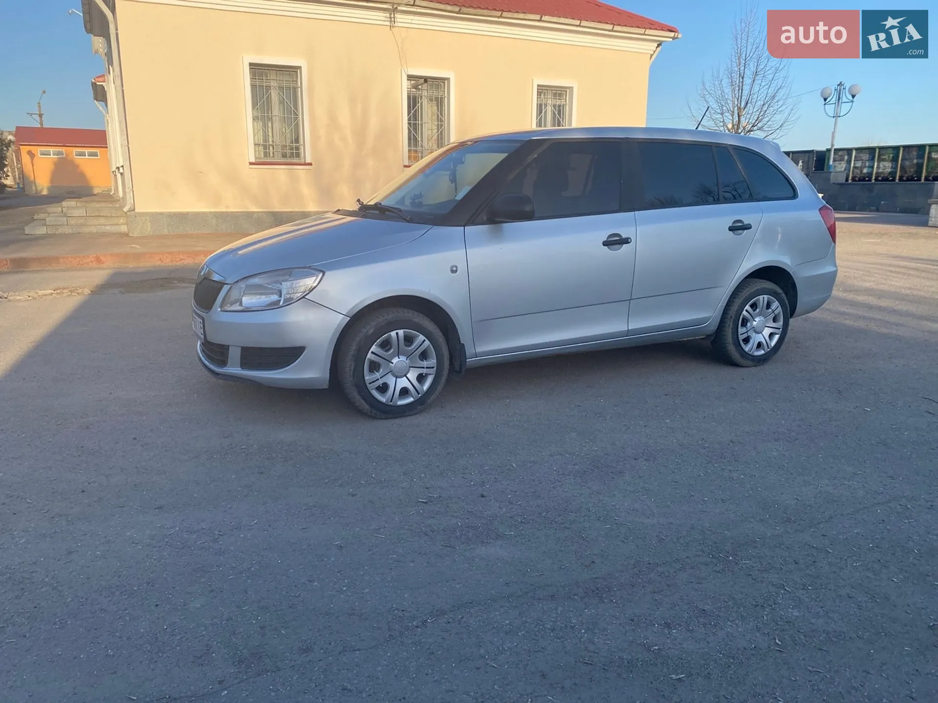 2012 Skoda Fabia - мініатюра 3