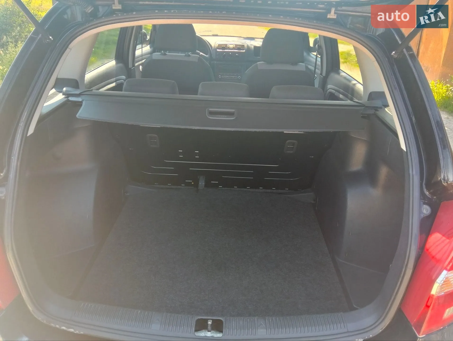 2011 Skoda Fabia - мініатюра 7