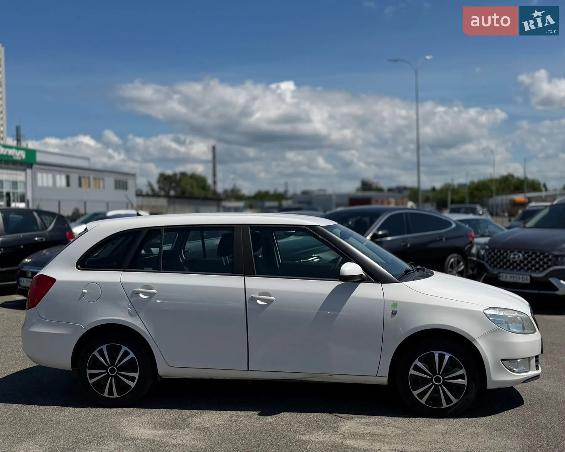 2012 Skoda Fabia - мініатюра 4
