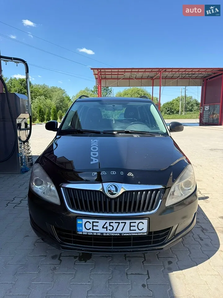 2010 Skoda Fabia - мініатюра 8