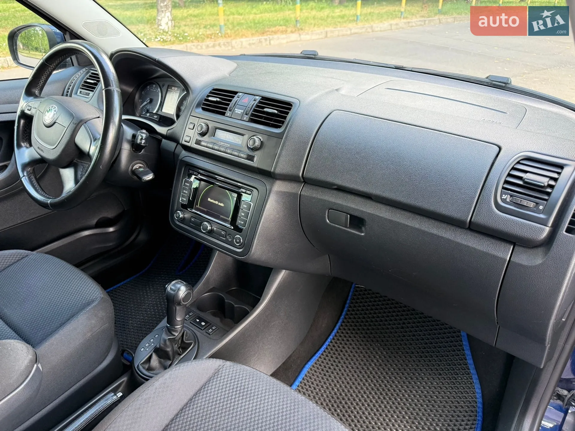 2011 Skoda Fabia - мініатюра 9