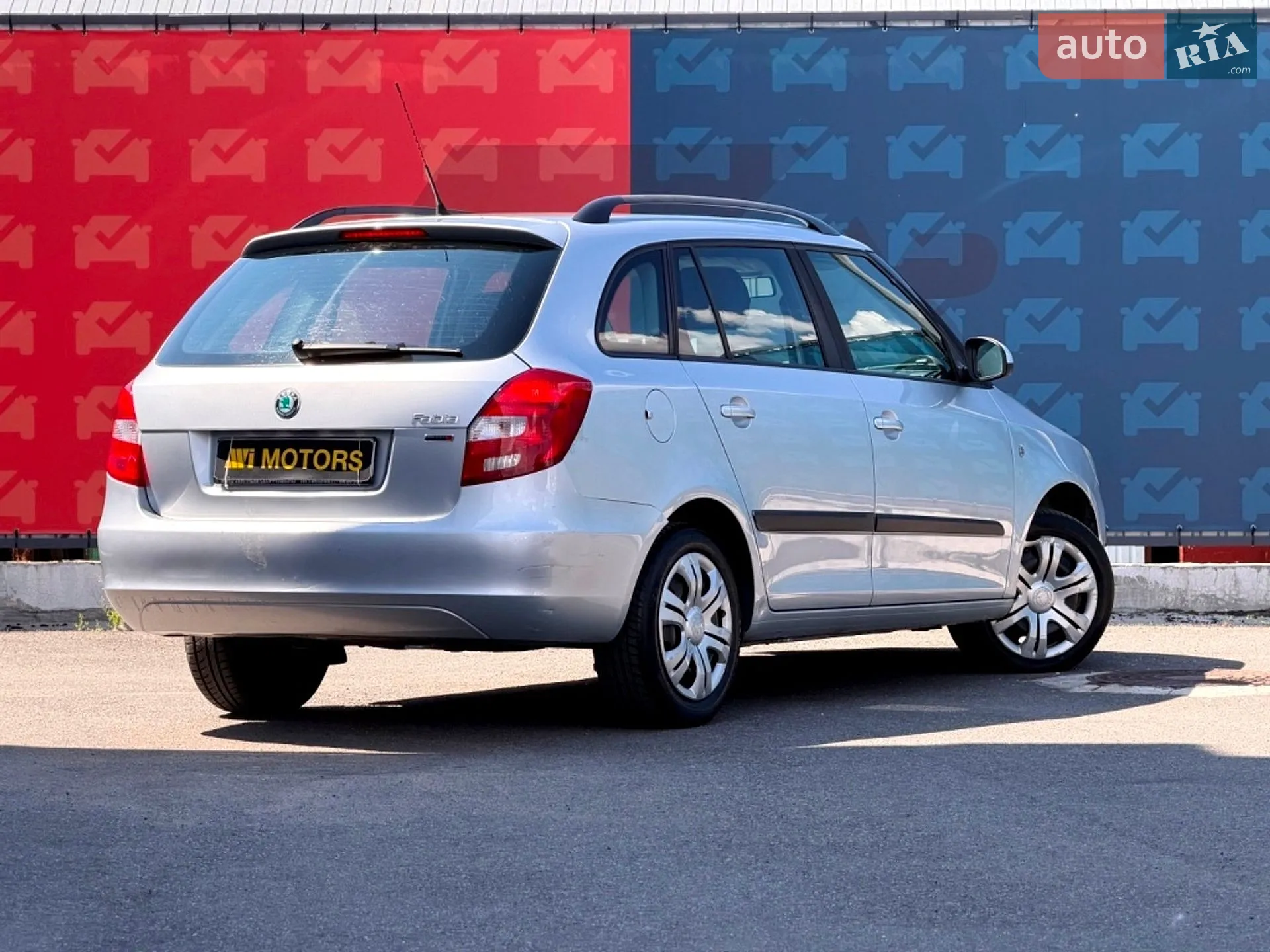 2012 Skoda Fabia - мініатюра 4