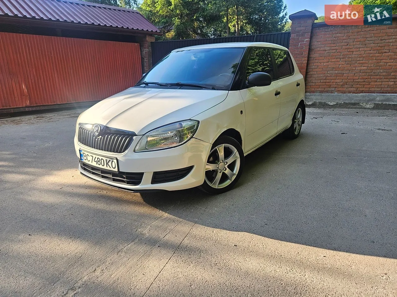 2011 Skoda Fabia - мініатюра 14