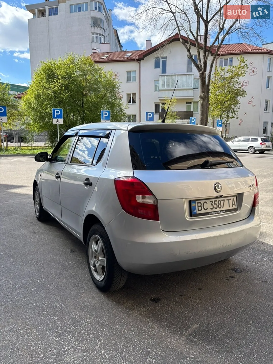 2010 Skoda Fabia - мініатюра 7