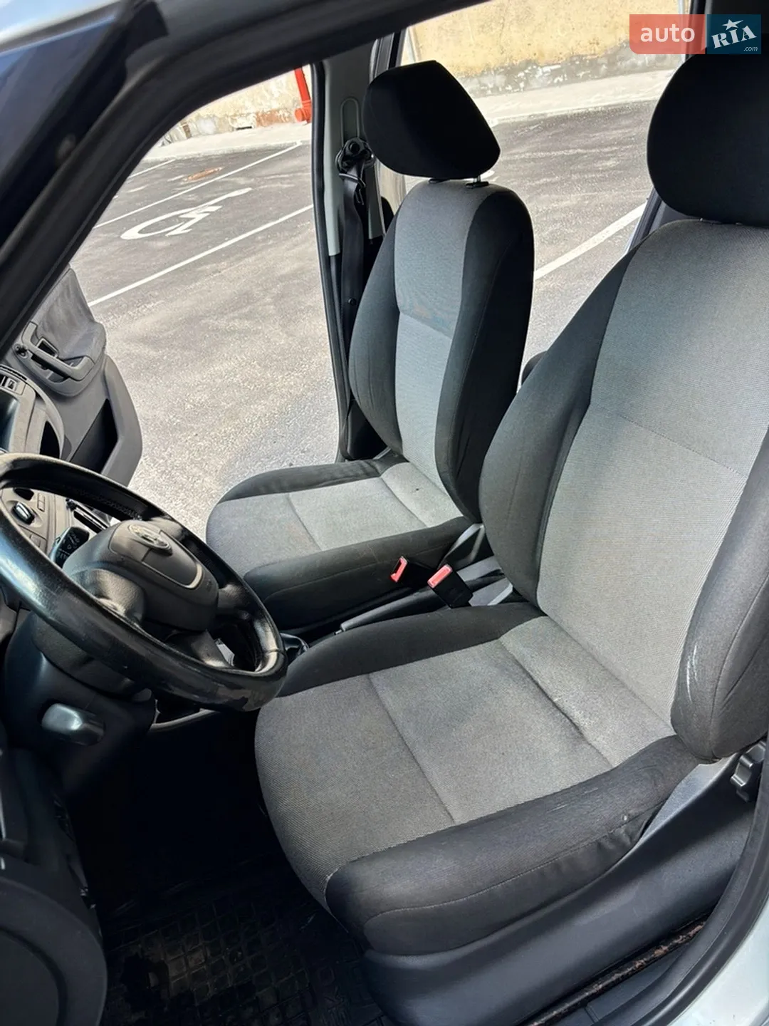2010 Skoda Fabia - мініатюра 17