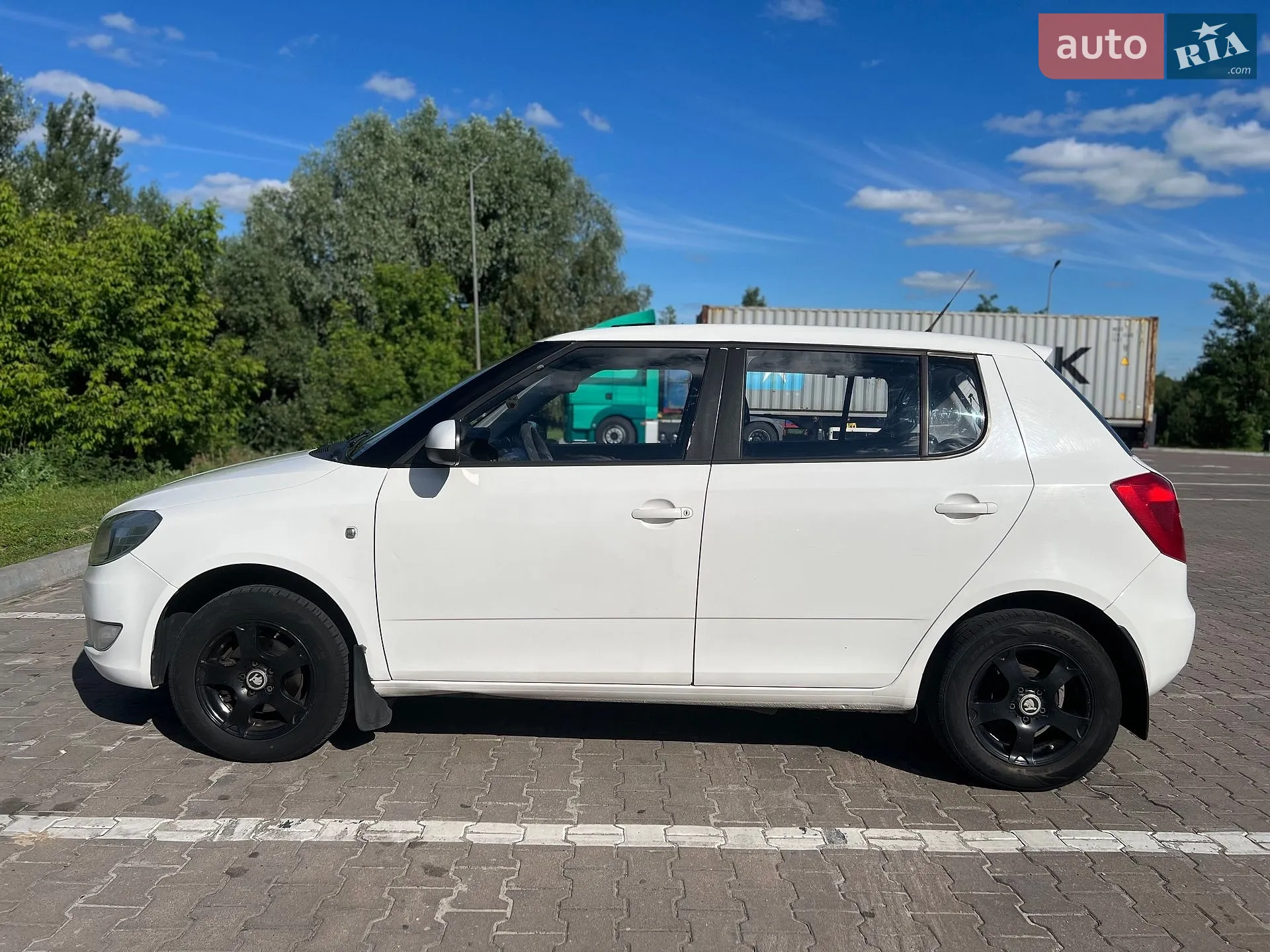 Skoda Fabia 2012 VIN TMBEC45J6DB501782 фото оголошення 2 з 11