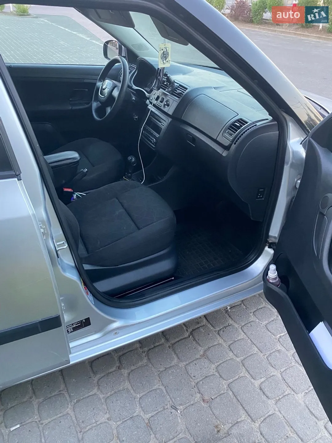 2011 Skoda Fabia - мініатюра 12