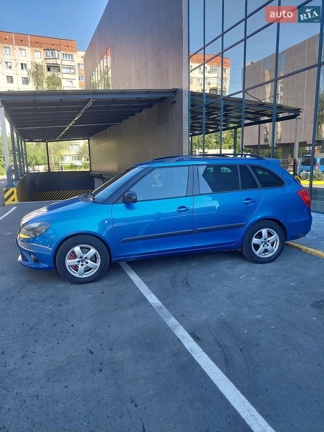 2011 Skoda Fabia - мініатюра 4