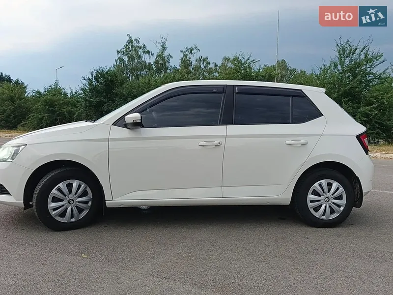 Skoda Fabia 2017 VIN TMBEB2NJ2JB500468 фото оголошення 9 з 75
