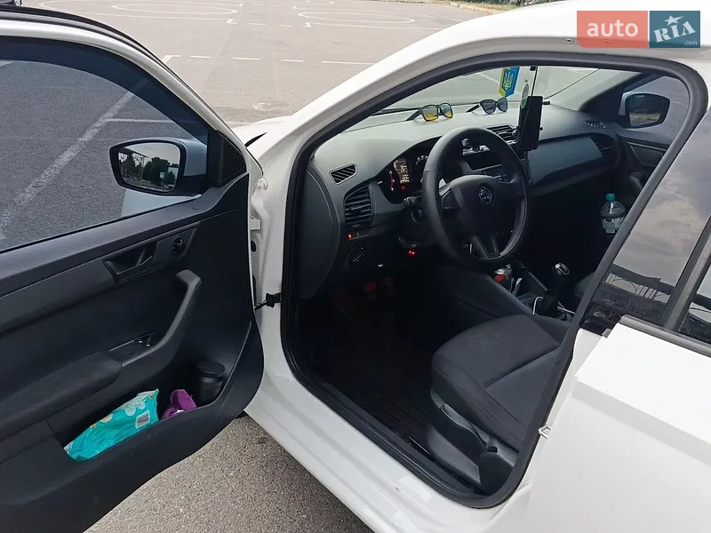 Skoda Fabia 2017 VIN TMBEB2NJ2JB500468 фото оголошення 31 з 75