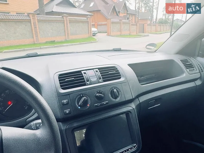Skoda Fabia 2011 VIN TMBJM25J5B3169079 фото оголошення 12 з 54