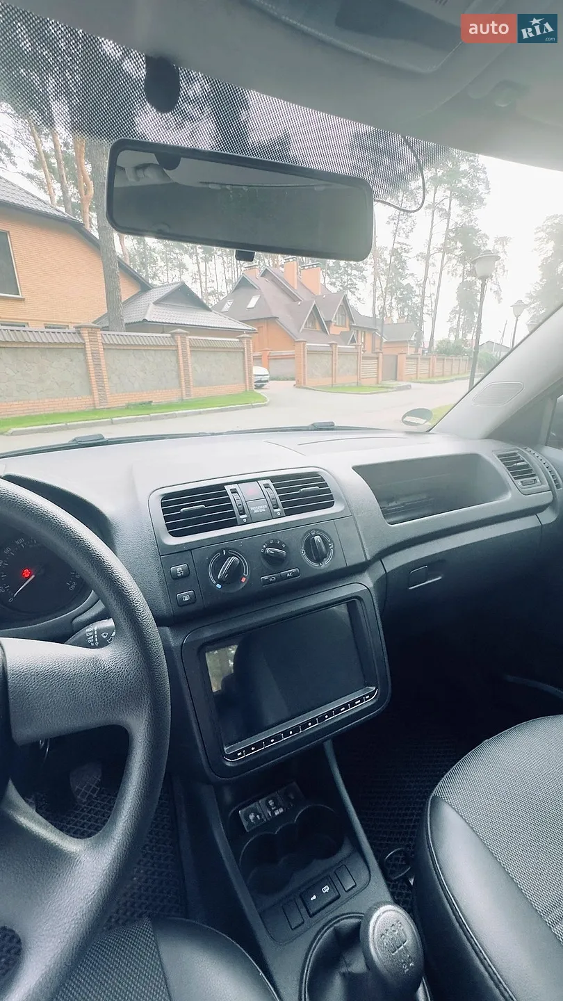 Skoda Fabia 2011 VIN TMBJM25J5B3169079 фото оголошення 12 з 17
