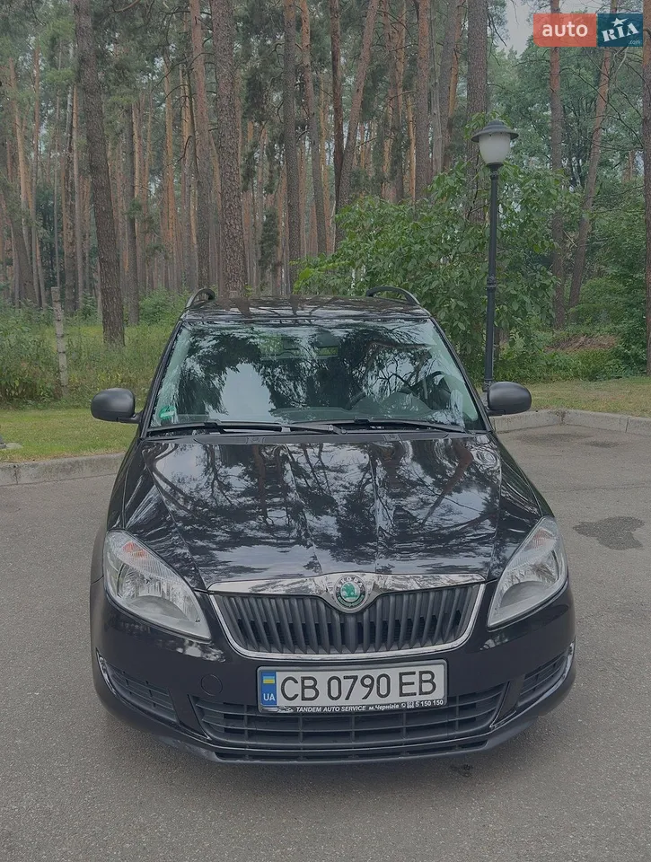 2011 Skoda Fabia - мініатюра 17