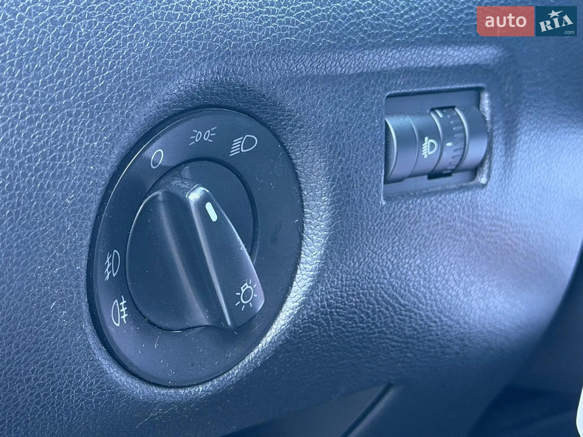 2010 Skoda Fabia - мініатюра 44