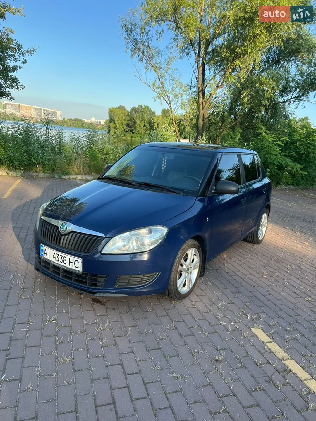 2011 Skoda Fabia - мініатюра 3