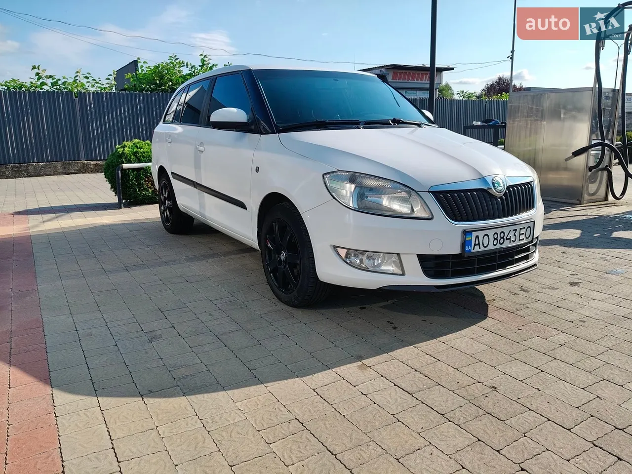 2012 Skoda Fabia - мініатюра 9