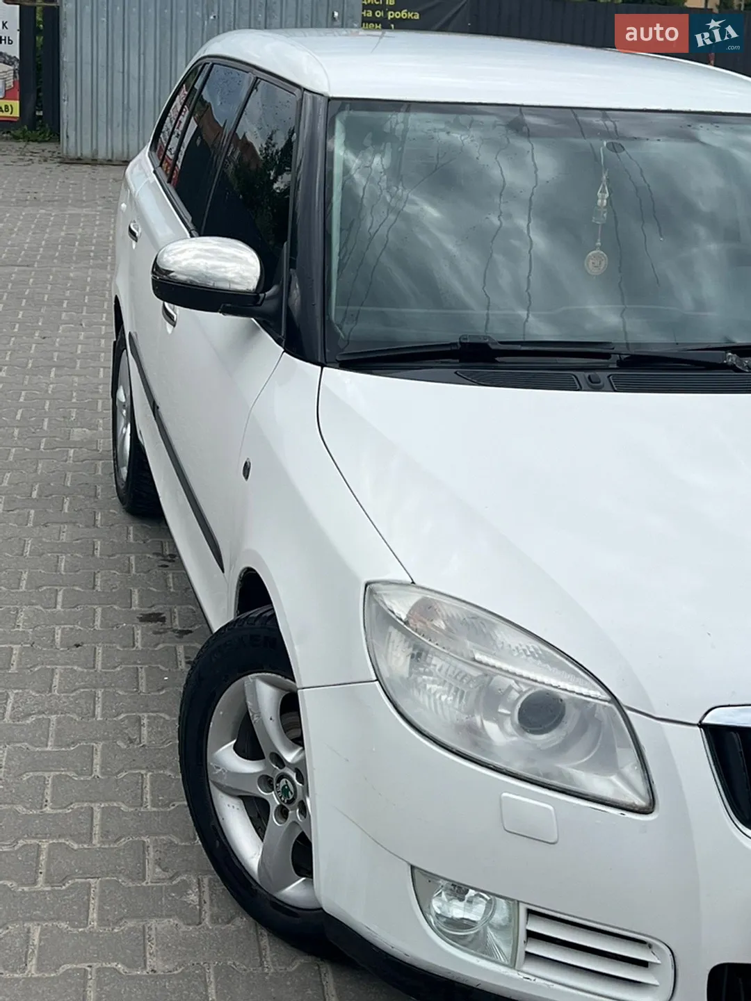 2010 Skoda Fabia - мініатюра 10