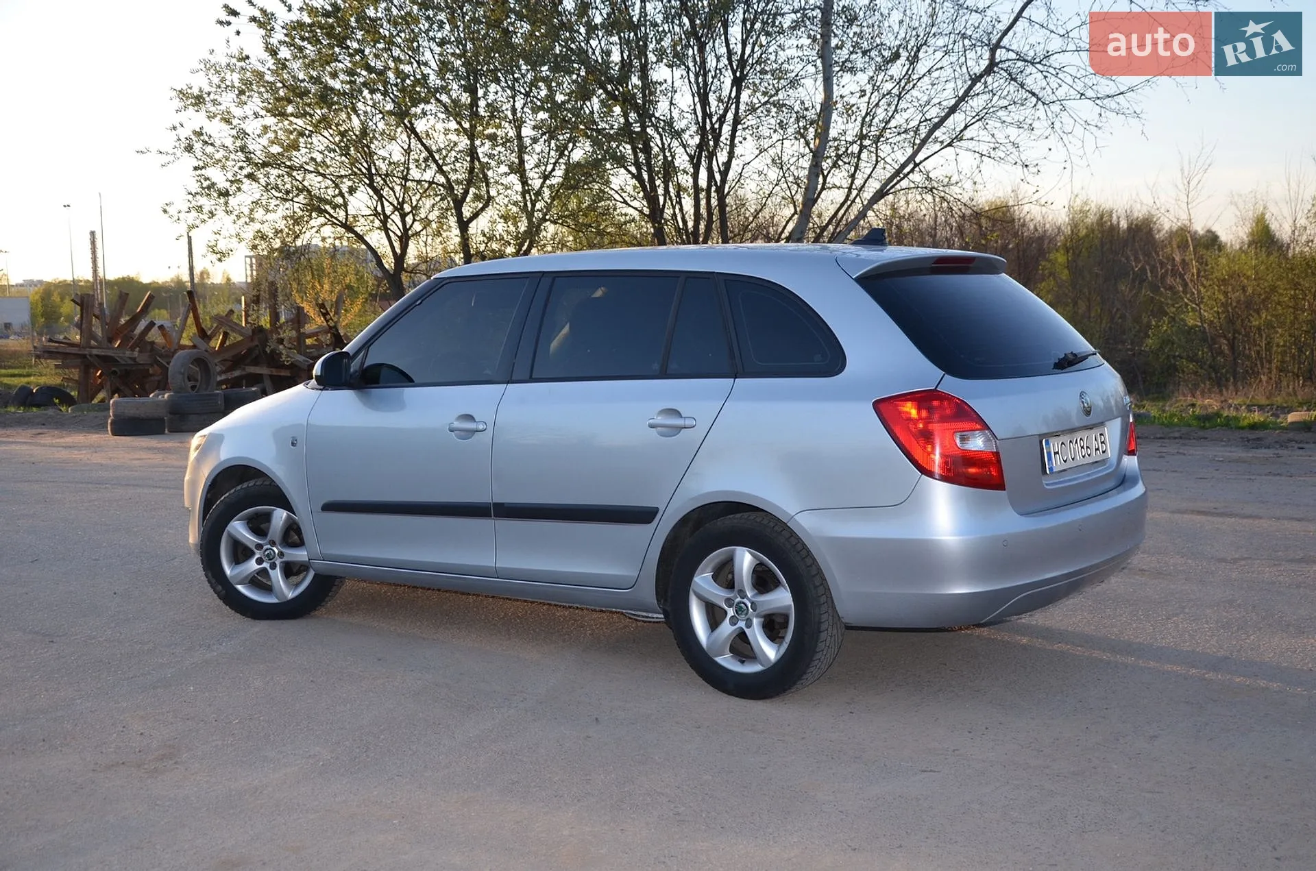 2010 Skoda Fabia - мініатюра 4