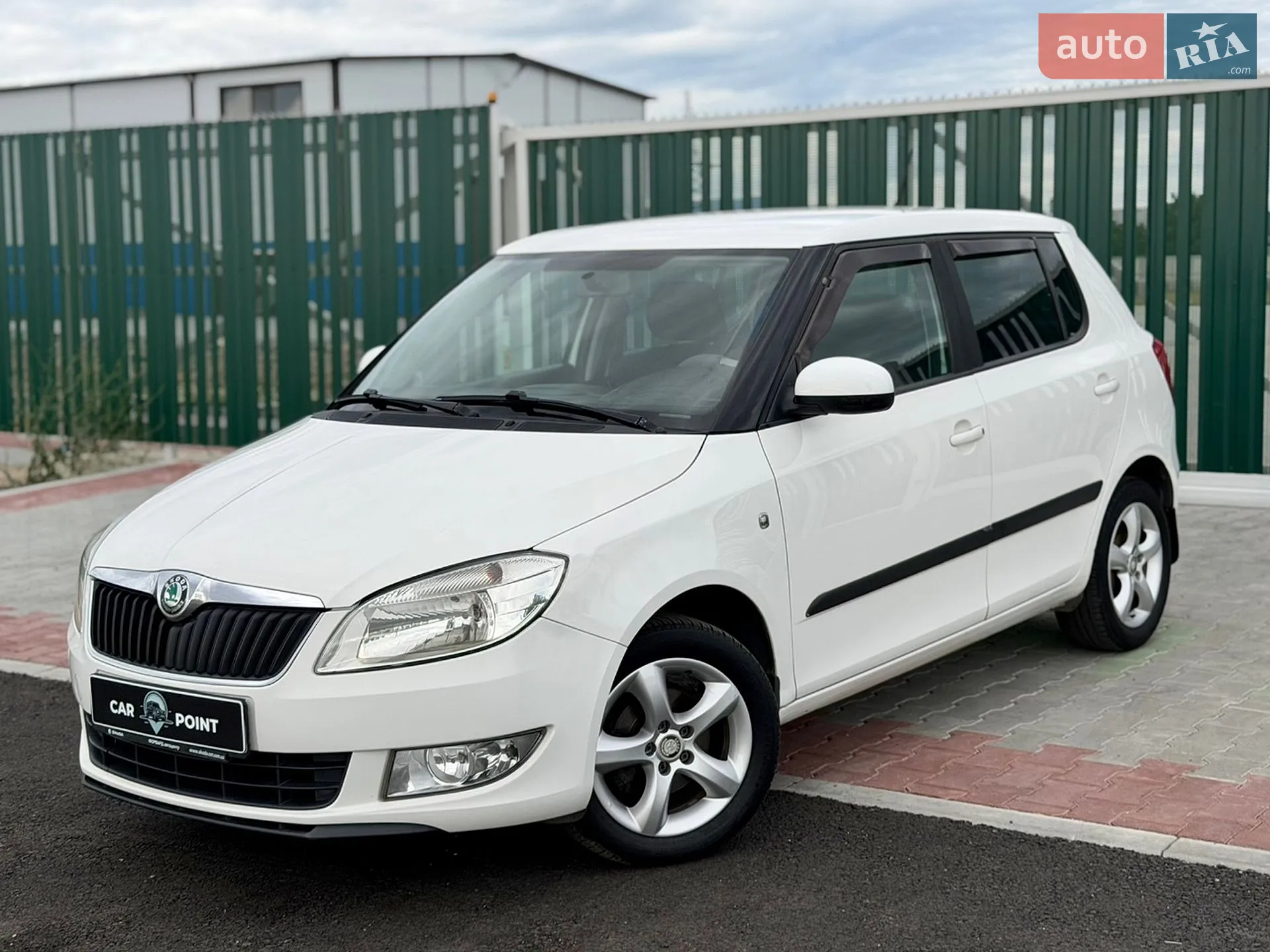 2012 Skoda Fabia - мініатюра 3