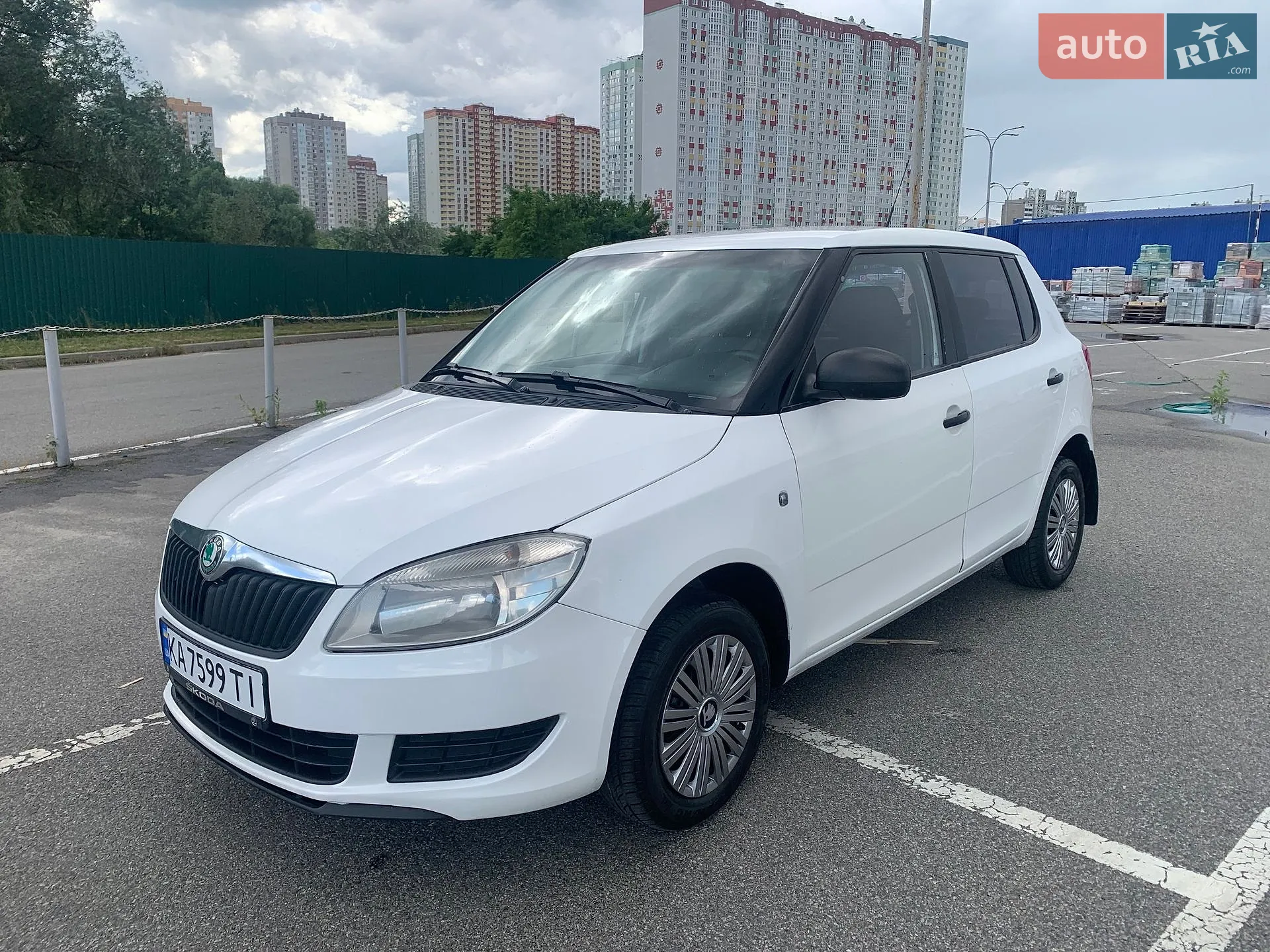 2011 Skoda Fabia - мініатюра 18