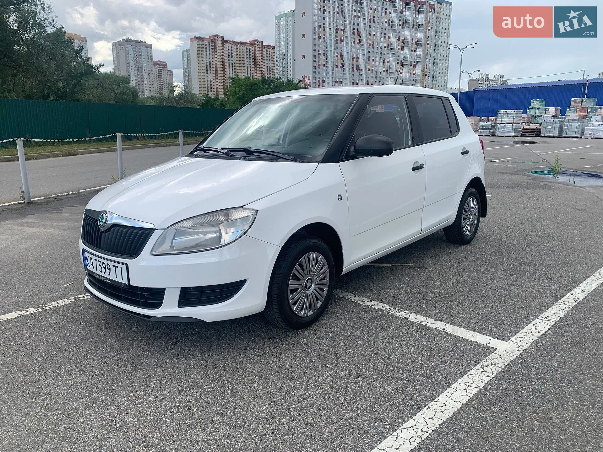 2011 Skoda Fabia - мініатюра 21