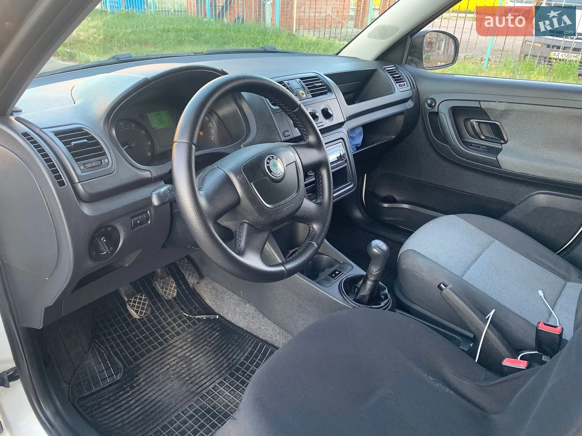 2011 Skoda Fabia - мініатюра 39