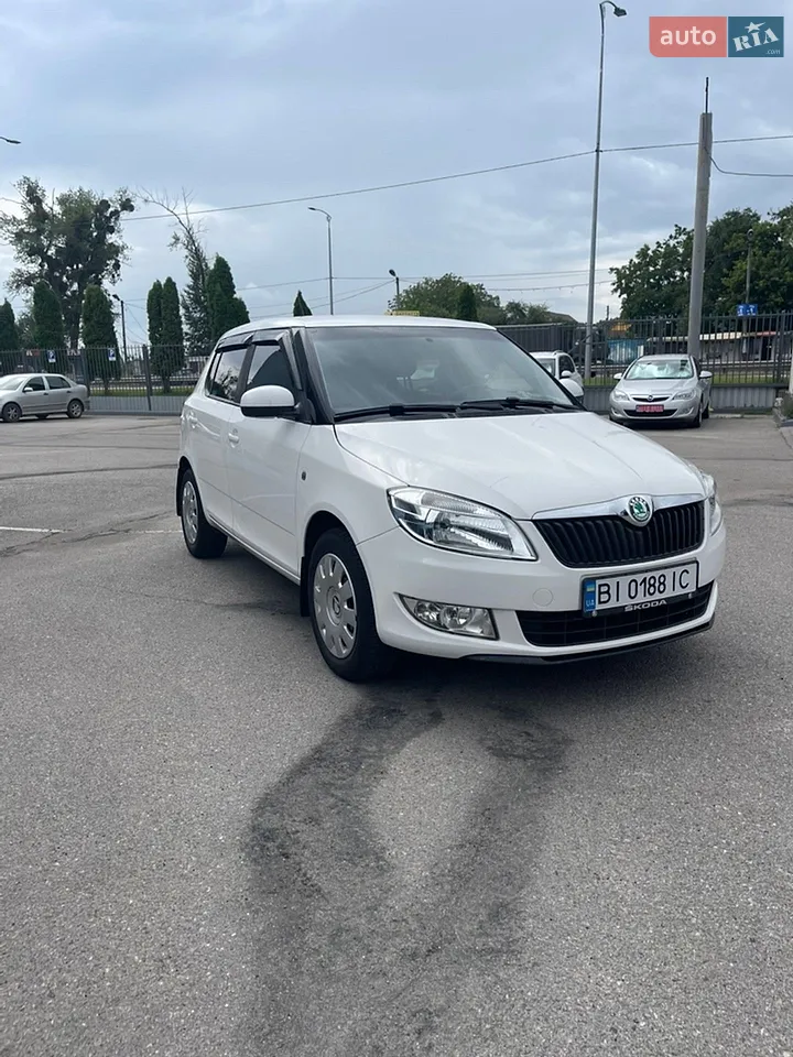 2010 Skoda Fabia - мініатюра 16