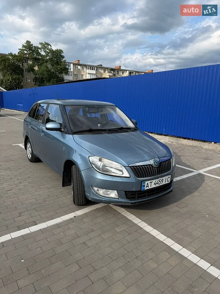 2011 Skoda Fabia - мініатюра 16