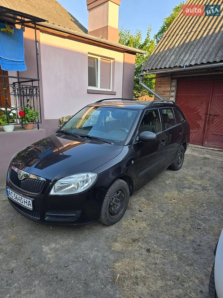2010 Skoda Fabia - мініатюра 10
