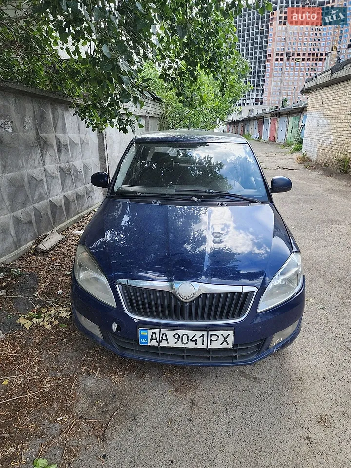 2011 Skoda Fabia - мініатюра 21