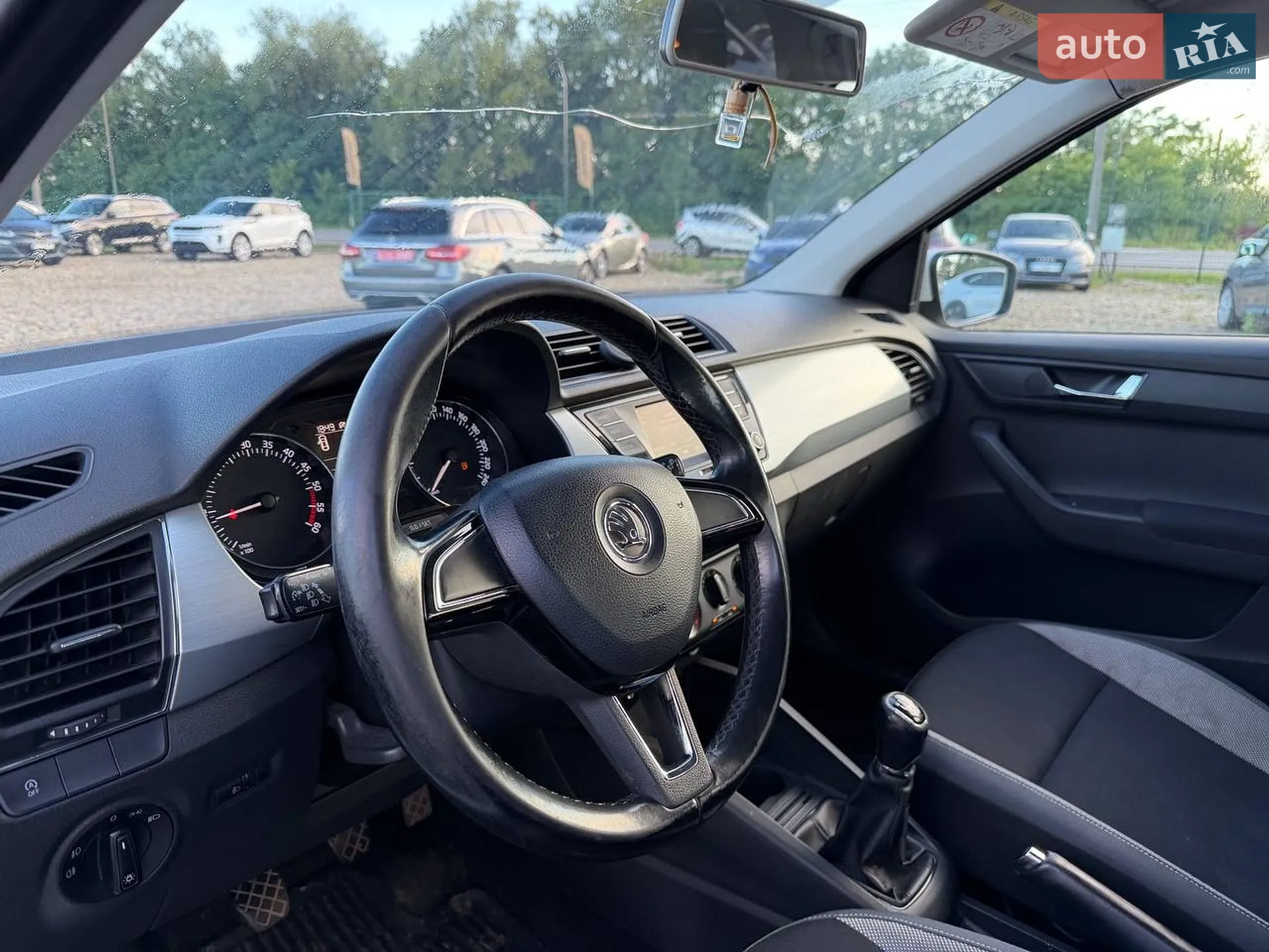 2015 Skoda Fabia - мініатюра 10