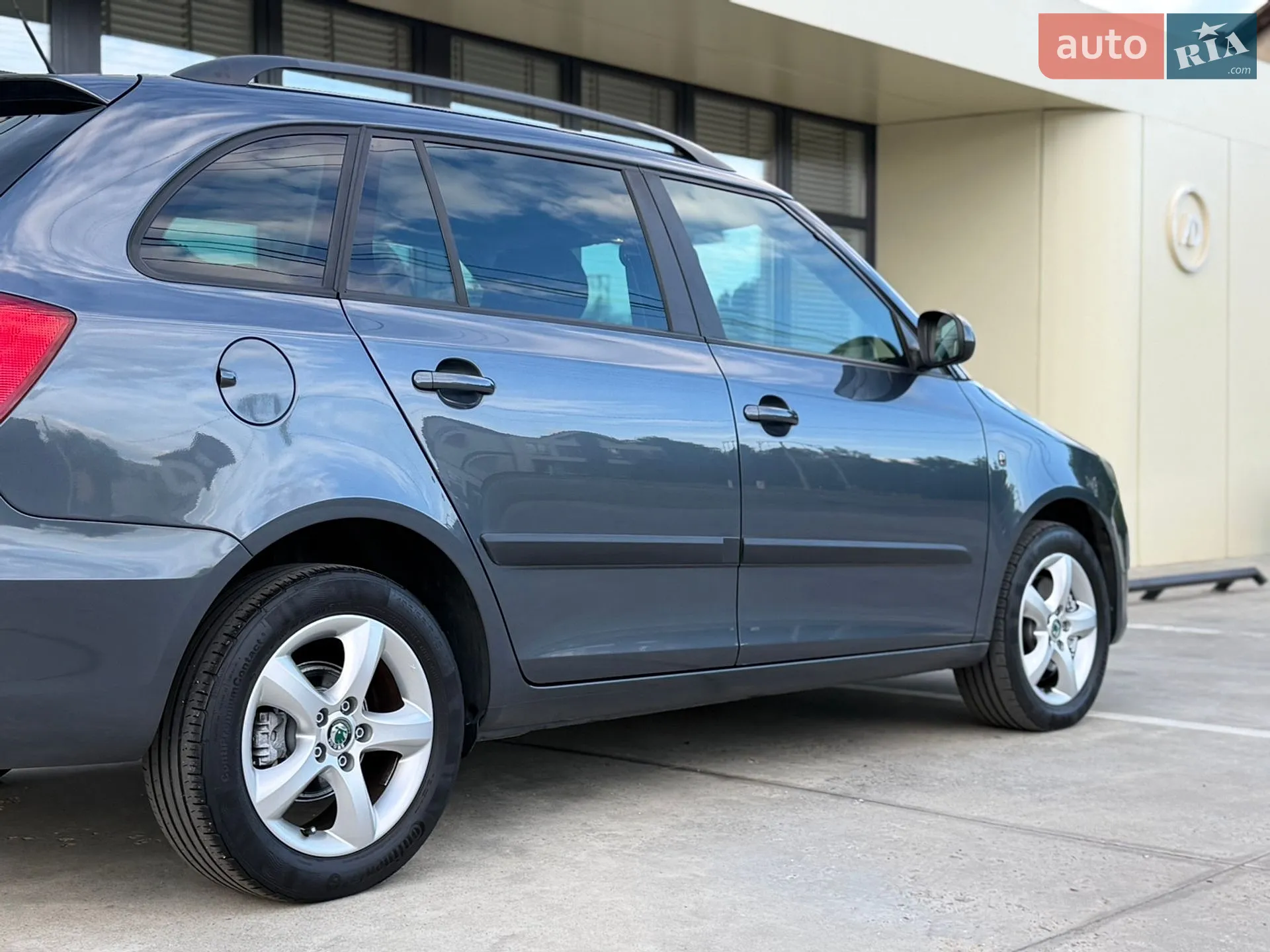 2011 Skoda Fabia - мініатюра 8