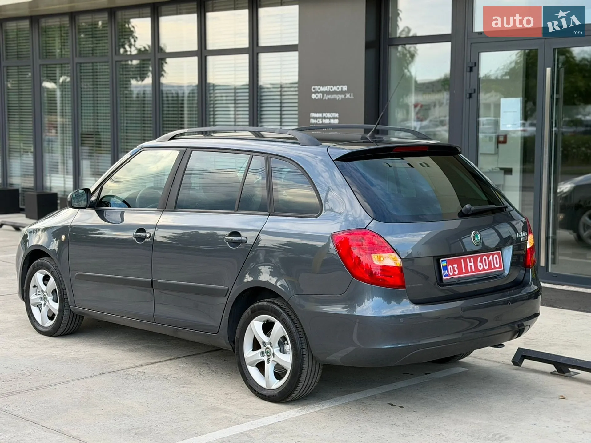 2011 Skoda Fabia - мініатюра 9